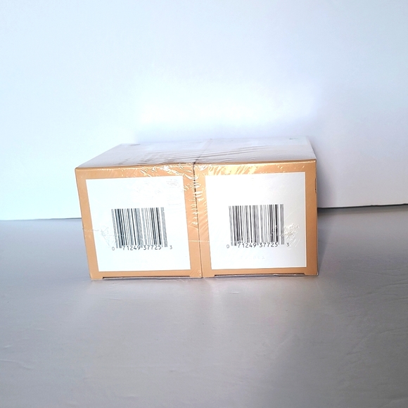 LOT OF 2- L’Oreal Pure Sugar Scrub Resurface & Energize 3 Pure Sugars & Coffee - Picture 4 of 5